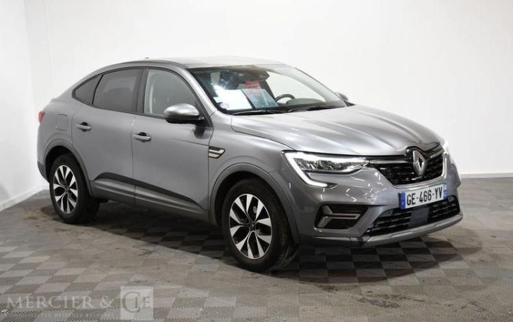 RENAULT ARKANA 1,3 TCE 140 BUSINESS EDC GRIS GE-466-YV