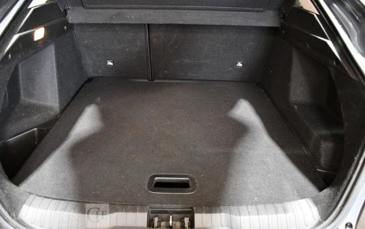 RENAULT ARKANA 1,3 TCE 140 BUSINESS EDC GRIS GE-466-YV