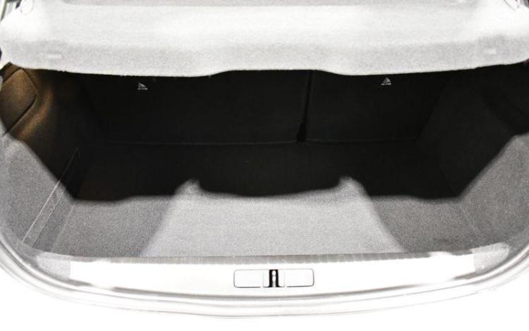 PEUGEOT 208 HDI 100CH BUSINESS GRIS GE-544-GJ