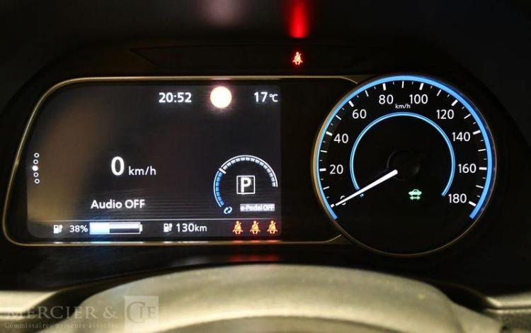 NISSAN ELECTRIC 215 122PPM 62KWH AVEC-BATTERIE ACENTA GRIS GF-195-CX