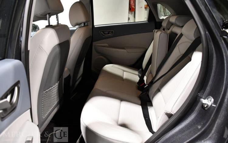 HYUNDAI KONA EV 205 38PPM 64KWH EXECUTIVE GRIS GF-197-FB
