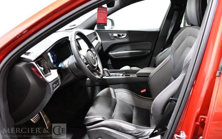 VOLVO XC60 FL T8 R-DESIGN 4MY 2,5 ROUGE GF-674-DY