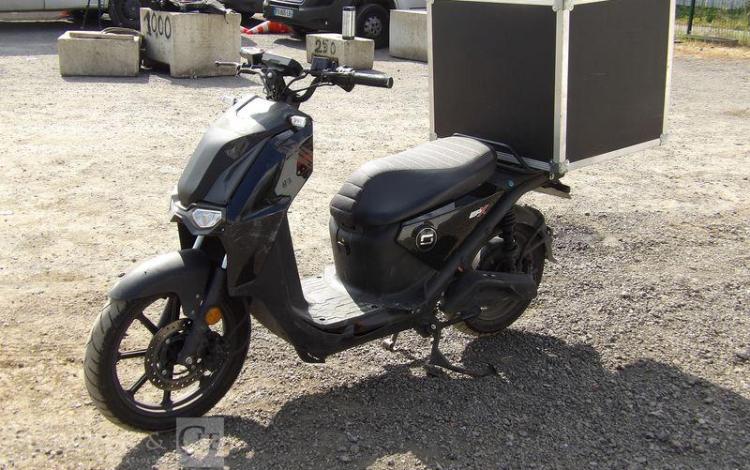 SUPER SOCO SCOOTER CPX 50CM3 – ELECTRIQUE – 10528 KMS – ANNEE 2022  GG-027-RD