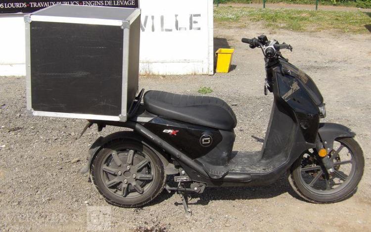 SUPER SOCO SCOOTER CPX 50CM3 – ELECTRIQUE – 10528 KMS – ANNEE 2022  GG-027-RD