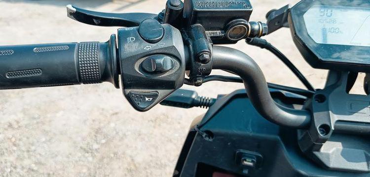 SUPER SOCO SCOOTER CPX 50CM3 – ELECTRIQUE – 10528 KMS – ANNEE 2022  GG-027-RD