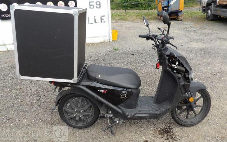 SUPER SOCO SCOOTER  CPX 50CM3 ELECTRIQUE – 8309 KMS – ANNEE 2022  GG-916-RA