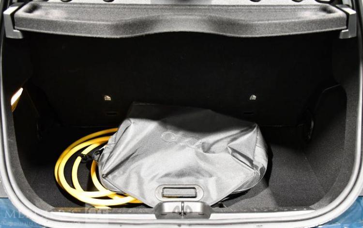 FIAT 500E VERT GJ-173-DL