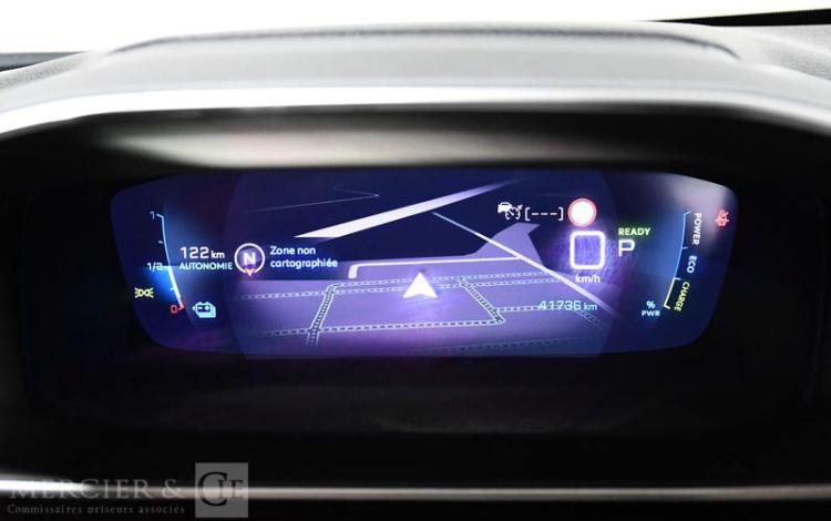 PEUGEOT 2008 -E GT PACK BLANC GJ-229-RK