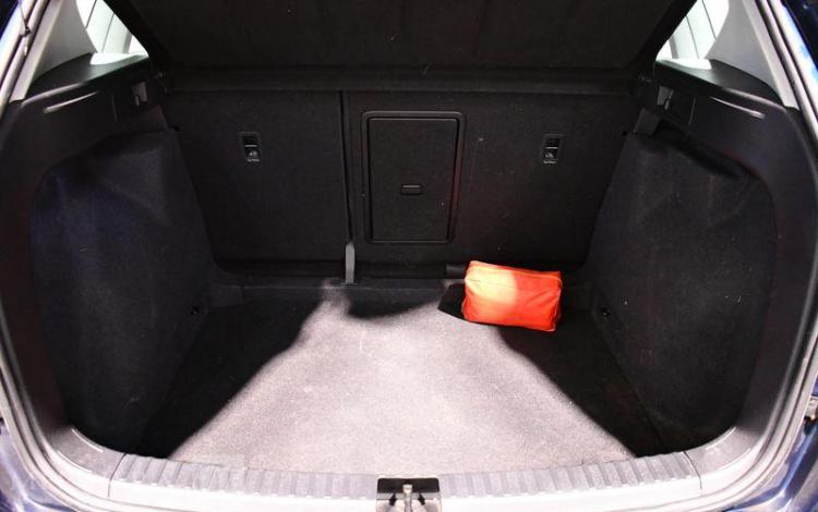 SEAT ATECA BLEU GJ-676-CG