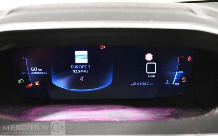 PEUGEOT 208 ROADTRIP 1.2  PURE TECH 100 S&S GRIS GK-336-MN