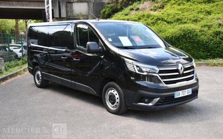 RENAULT TRAFIC GCF L2H1 3T BLUE 2.0 DCI 130 BVM6 NOIR GK-707-QA
