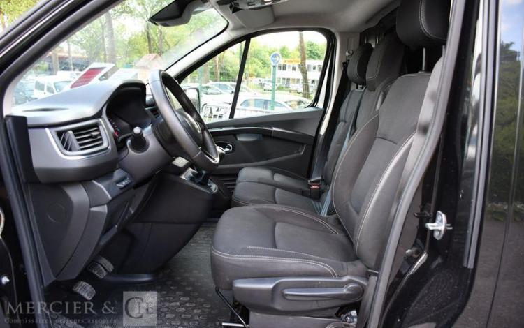 RENAULT TRAFIC GCF L2H1 3T BLUE 2.0 DCI 130 BVM6 NOIR GK-707-QA