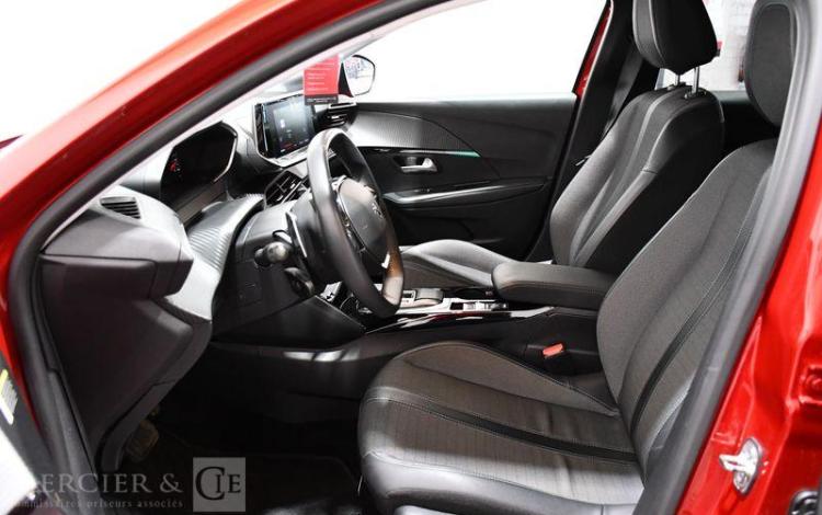 PEUGEOT 208 PURETECH 100 S&S EAT8 ROUGE GK-902-HK