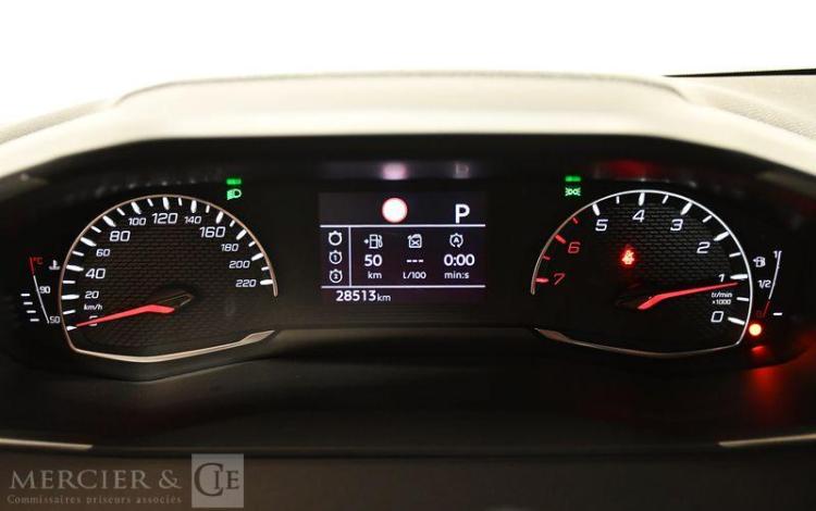 PEUGEOT 208 PURETECH 100 S&S EAT8 ROUGE GK-902-HK