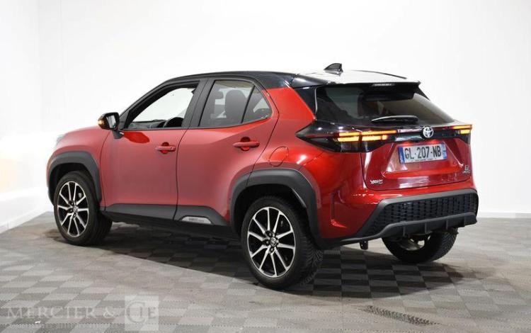 TOYOTA YARIS CROSS 1.5 114H 90 HYBRID FULL-HYBRID 0.8KWH GR-SPORT ROUGE GL-207-NB