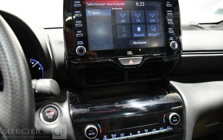 TOYOTA YARIS CROSS 1.5 114H 90 HYBRID FULL-HYBRID 0.8KWH GR-SPORT ROUGE GL-207-NB