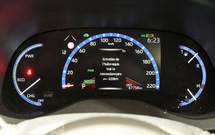 TOYOTA YARIS CROSS 1.5 114H 90 HYBRID FULL-HYBRID 0.8KWH GR-SPORT ROUGE GL-207-NB