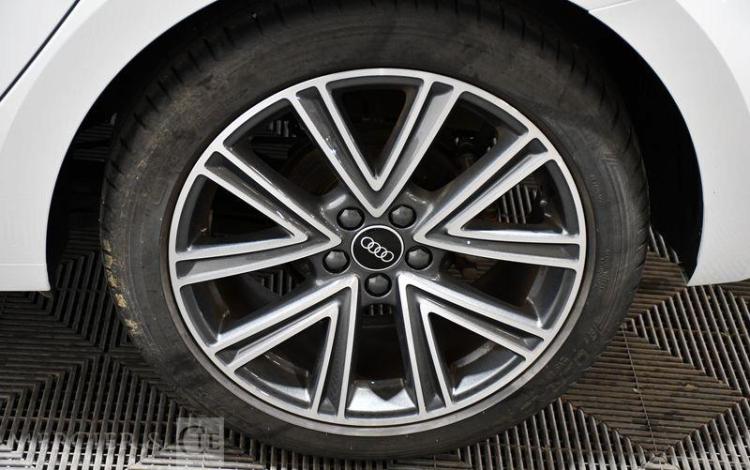 AUDI A1 SPORBACK 30 TFSI 110CH S TRONIC 7 ADVANCED BLANC GL-547-KC