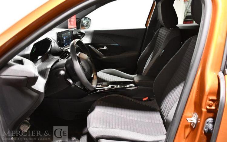 PEUGEOT e-2008 STYLE ORA GL-701-JR