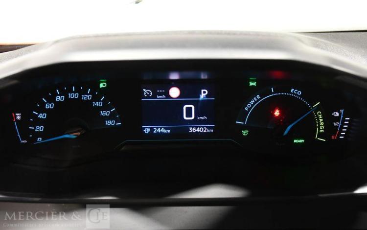 PEUGEOT e-2008 STYLE ORA GL-701-JR