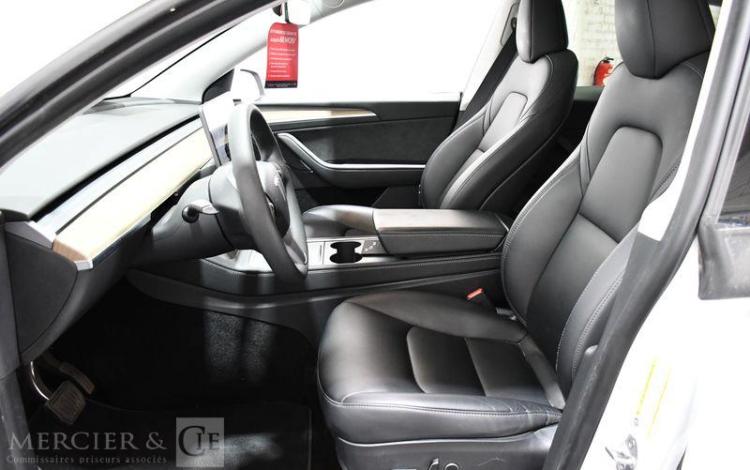TESLA MODEL Y BLANC GN-290-WV