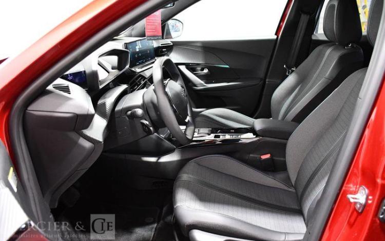 PEUGEOT e- 2008 ELECTRIC 135 77PPM 50KWH ALLURE PACK ROUGE GN-502-RQ