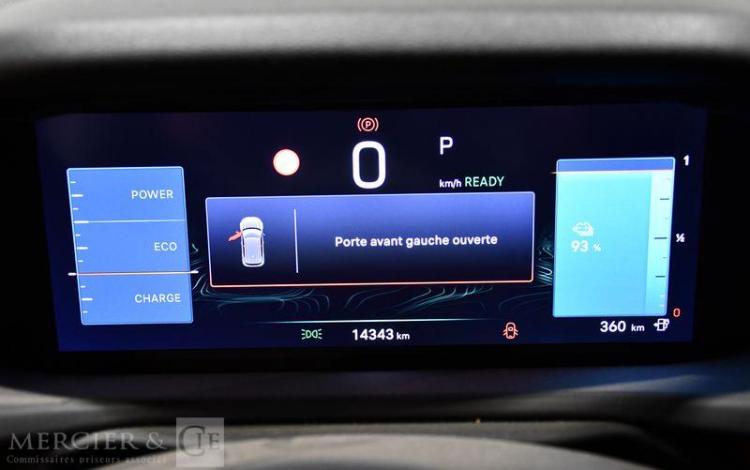 JEEP AVENGER SUMMIT 54kWh 2WA GRIS GP-041-MF