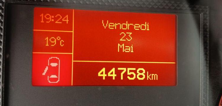 PEUGEOT BOXER 3 PHASE 3 FOURGON 2,2 BLUEHDI 16V FOURGON LONG SURELEVE S&S 165 CV NOIR GP-139-FS