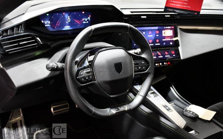 PEUGEOT 308 ROUGE GP-359-ZG