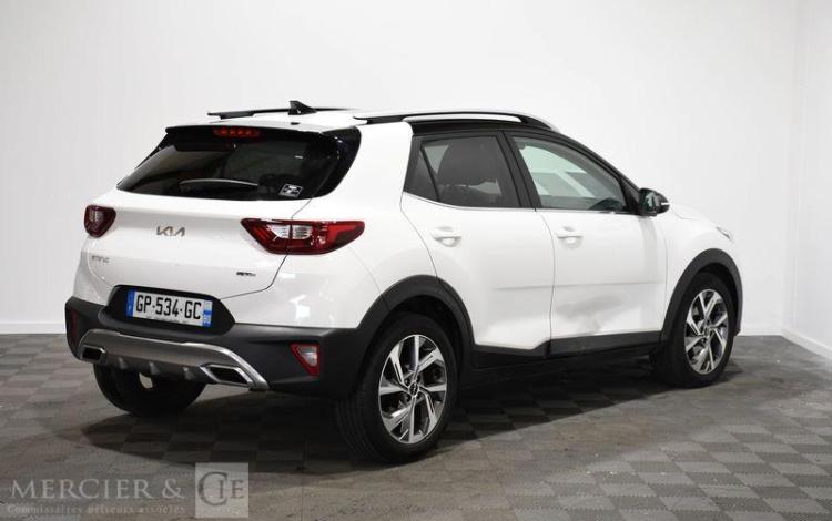 KIA STONIC GT LINE BLANC GP-534-GC