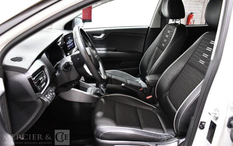 KIA STONIC GT LINE BLANC GP-534-GC