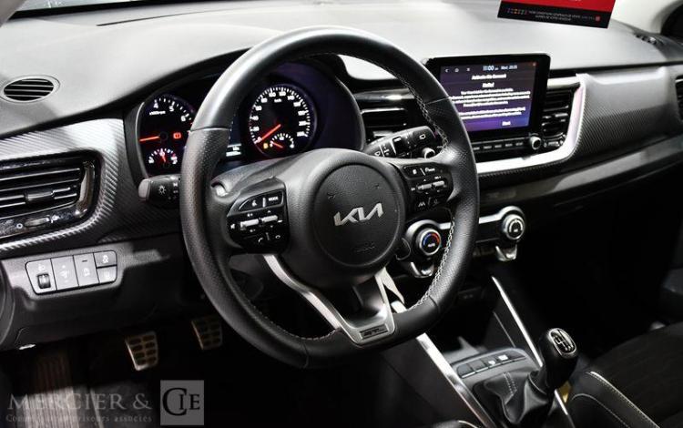 KIA STONIC GT LINE BLANC GP-534-GC