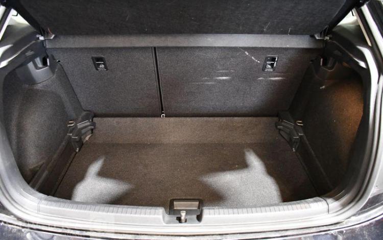 VOLKSWAGEN POLO 1.0 TSI 95 STYLE DSG NOIR GP-587-EX