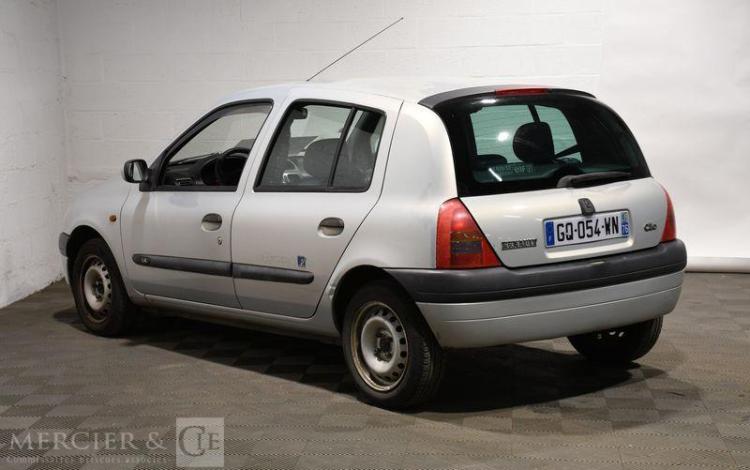 RENAULT CLIO 1,4 75 RXE GRIS GQ-054-WN