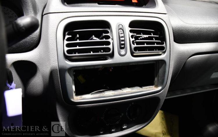 RENAULT CLIO 1,4 75 RXE GRIS GQ-054-WN