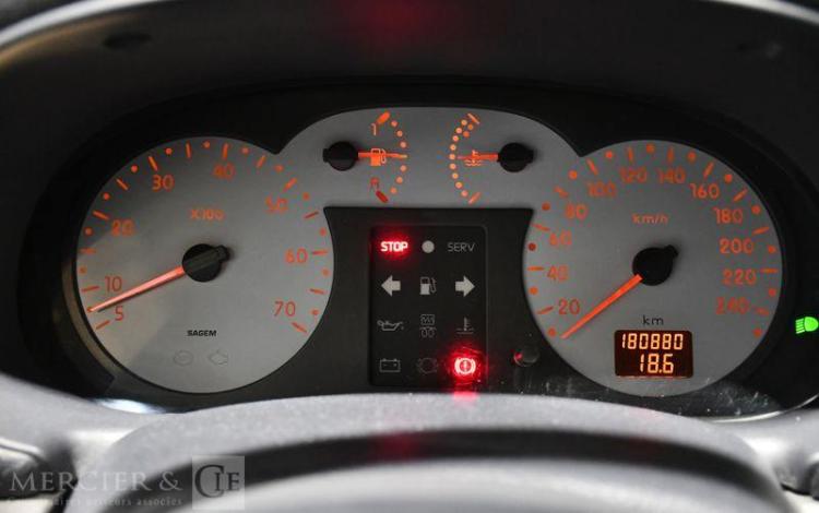 RENAULT CLIO 1,4 75 RXE GRIS GQ-054-WN