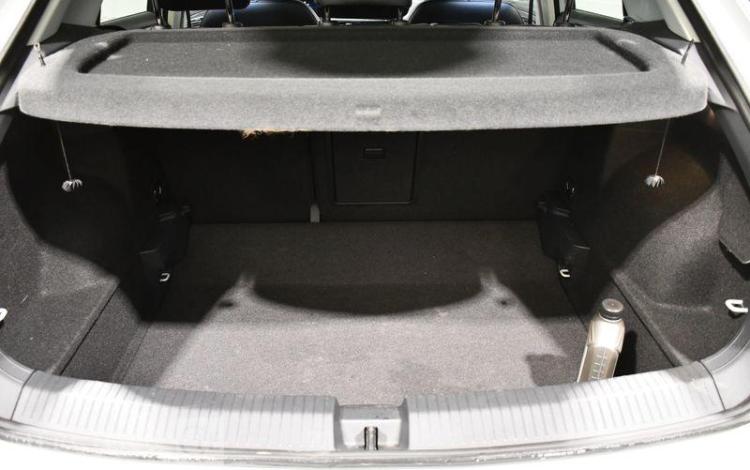 VOLKSWAGEN T-ROC BLANC GR-349-EW