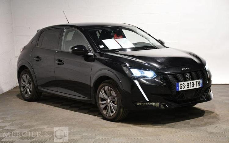 PEUGEOT E-208 ALLURE PACK NOIR GS-919-TM