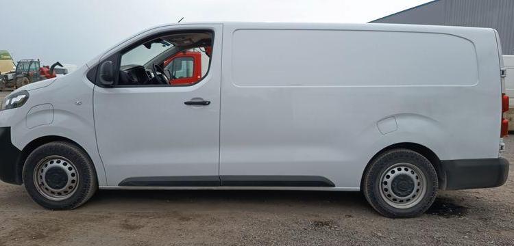FIAT e-SCUDO 75KWH 6,1 LONG BUSINESS – ELECTRIQUE 7647 KMS – ANNEE 2023 BLANC GT-343-HS