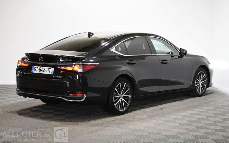 LEXUS ES 300H NOIR GT-642-HT