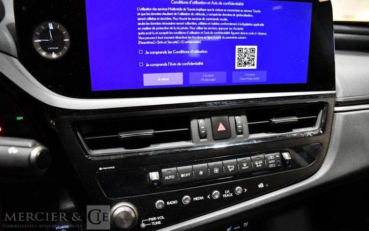 LEXUS ES 300H NOIR GT-642-HT