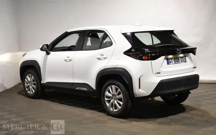 TOYOTA YARIS CROSS PRO HYBRIDE MY22 116H DY BLANC GT-698-ZS