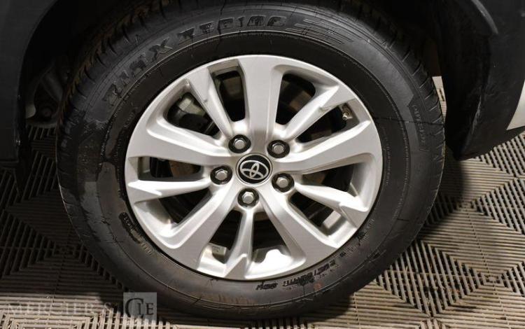 TOYOTA YARIS CROSS PRO HYBRIDE MY22 116H DY BLANC GT-698-ZS