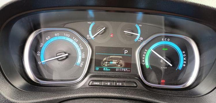 FIAT e-SCUDO 75 KWH 6,1 LONG BUSINESS ELECTRIQUE 11797 KMS – ANNEE 2023 BLANC GT-767-HT