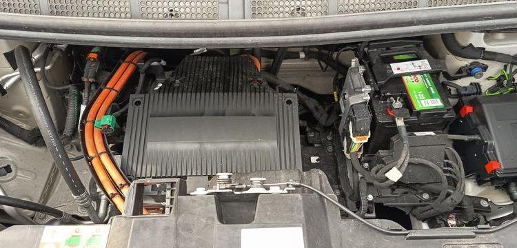 FIAT e-SCUDO 75 KWH 6,1 LONG BUSINESS ELECTRIQUE 11797 KMS – ANNEE 2023 BLANC GT-767-HT