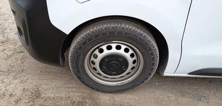 FIAT e-SCUDO 135 75 KWH 6,1 LONG BUSINESS BLANC GT-767-HT