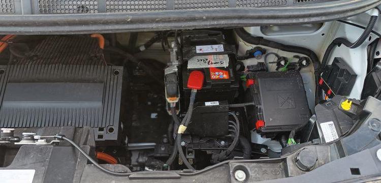 FIAT e-SCUDO 75 KWH 6,1 LONG BUSINESS BLANC GT-867-HT