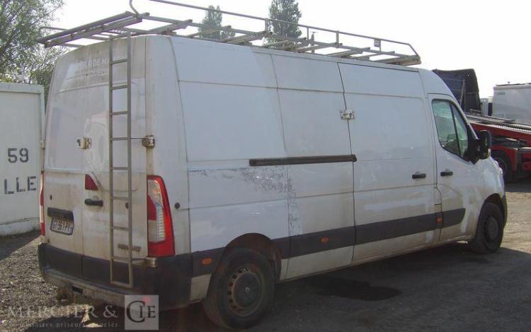 RENAULT MASTER 3 PHASE 2 TRACTION FOURGON L2H2 F3500 2.3 DCI 16 V 130CV – DIESEL BLANC GT-961-PY