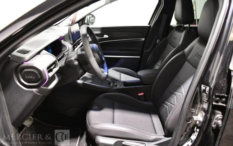 JEEP AVENGER BEV 115KW SUMMIT NOIR GV-062-TK