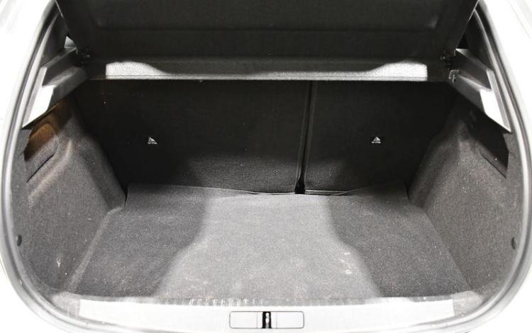 PEUGEOT 208 ACTIVE PURE TECH  GV-578-ZF